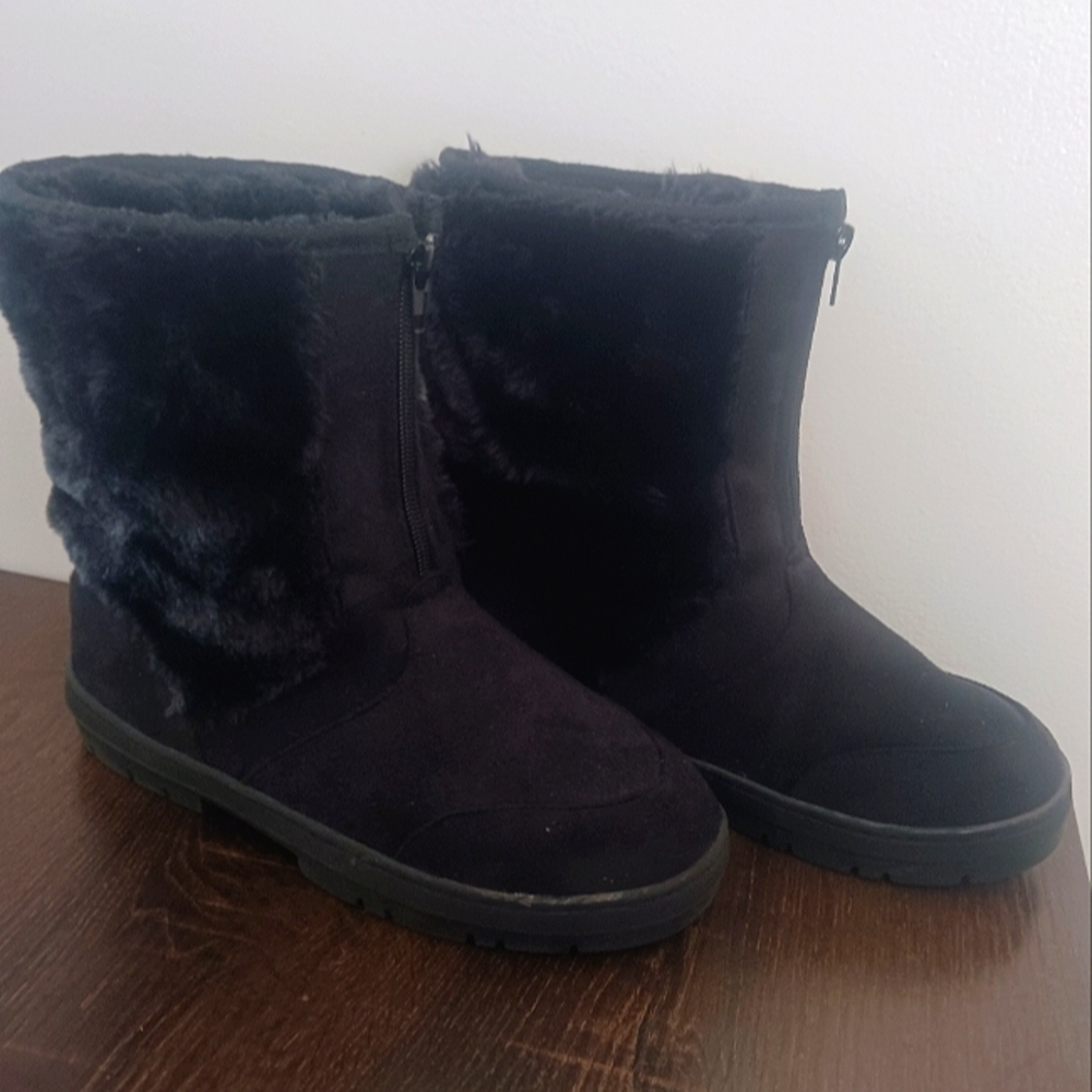 Holly zip up cold weather boots